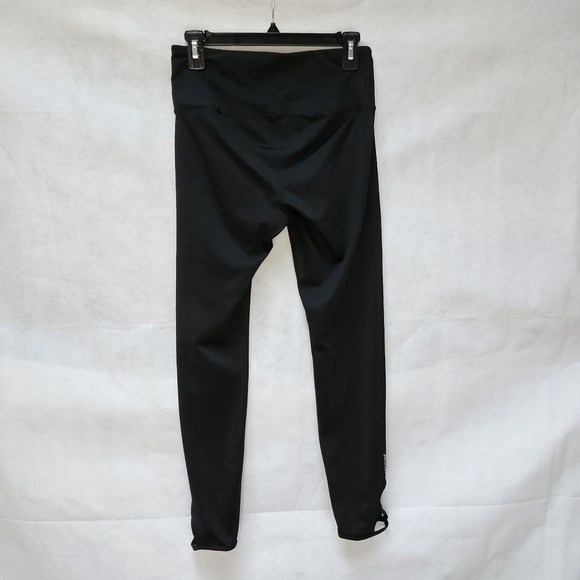 Head Cut Out Ankle Athletic Leggings Black 88% Polyester 12% Spandex Size M - Picture 3 of 4